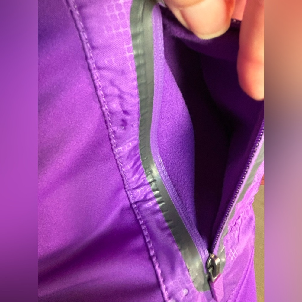 2XU Women's Insulation Jacket, Womens Size Small - Picture 10 of 13